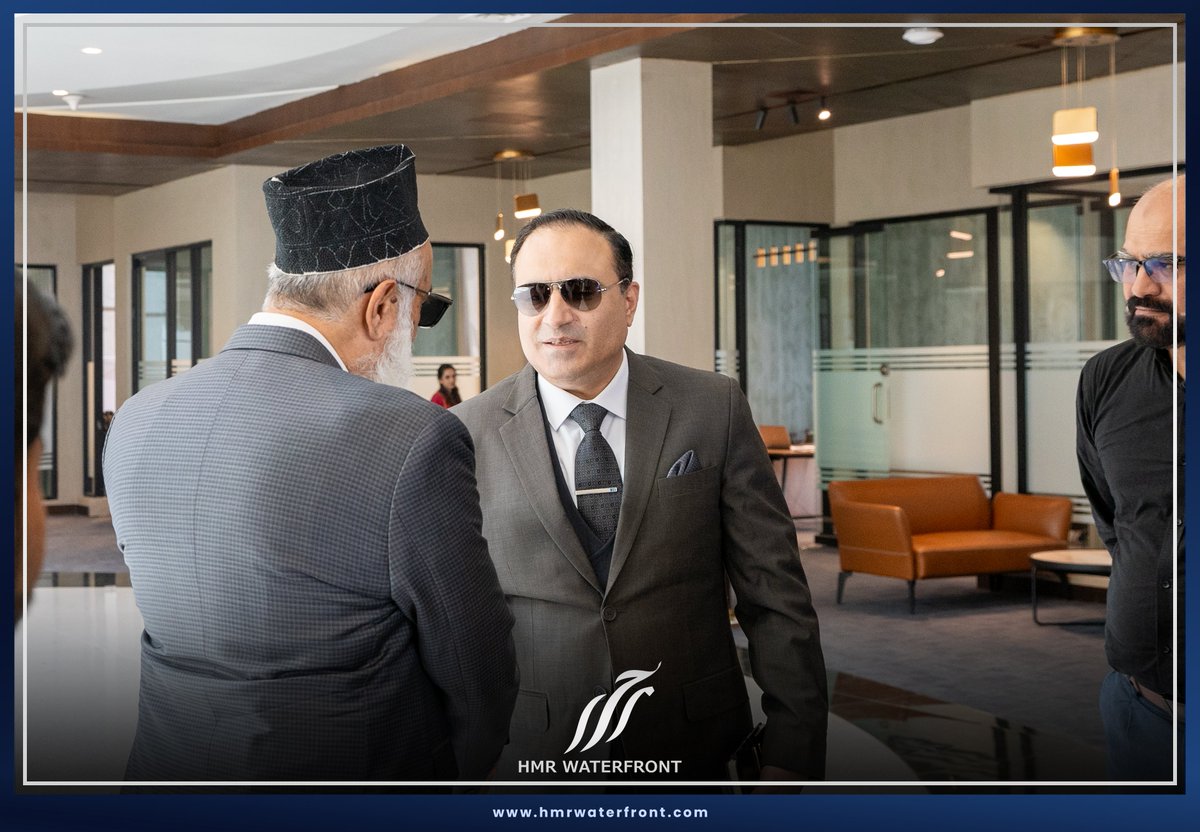 HmrWaterfront's tweet photo. Executive Director Special Projects Brig. Imran Kashif received a detailed briefing on the HMR Waterfront project, followed by a discussion with Dr. Haji Muhammad Rafiq Pardesi and Mr. Hasnain Pardesi.
.
#HMRWaterfront #HMR #Leadership #StrategicCollaboration #FutureDevelopments https://t.co/EzLy3WhN9j