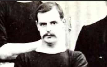 BarnsleyFCOTD's tweet image. On this day in 1907, when Barnsley played Clapton Orient at Oakwell in the first game of the '07/08 Div 2 season, left-half Arnold Oxspring became the first Barnsley player to play 200 league games. It ended 2-2 -  George Reeves scoring 2 penalties #BarnsleyFC #ArnoldOxspring