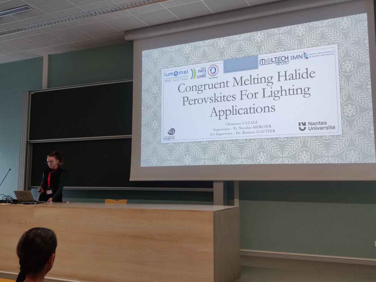 MOLTECH_Anjou's tweet image. To celebrate the start of a new academic year, the lab organizes today the traditional ''BBQ de rentrée'' where PhD students show their research to the lab. Great presentations from our young colleagues! @UnivAngers @EURLUMOMAT