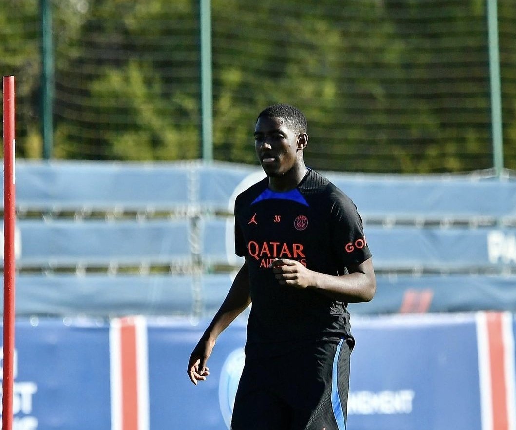 🚨EXCL: 🔴🔵🇫🇷🇰🇲 #Ligue1 |

❗️Le Royal Antwerp est très intéressé à l’idée de recruter Ayman Kari

💰 Le club belge pourrait faire une offre d’ici avant la fermeture du mercato en Belgique (06/09 à 23h59)

Avec <a href="/sebnonda/">Sébastien Denis</a>

footmercato.net/a6181924619187…