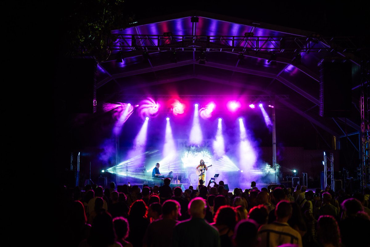 🆕VÍDEO
🎤Resum del concert de Festes de la Cinta, a Tortosa.
📹Autor: <a href="/GerardCardona/">Gerard Cardona</a> 
🔗cliqueu l'enllaç 

youtube.com/watch?v=YtuEmR…