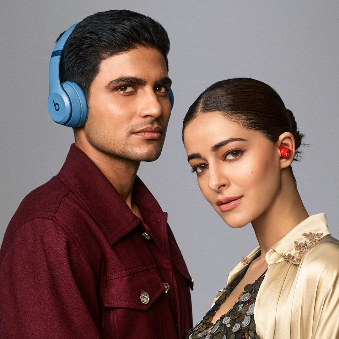 XXXbollyqueens's tweet photo. Boy switched from Sara to Ananya pande in no time. Lage raho bhai. Bas shadi mat krna https://t.co/HvNhg3qVOx