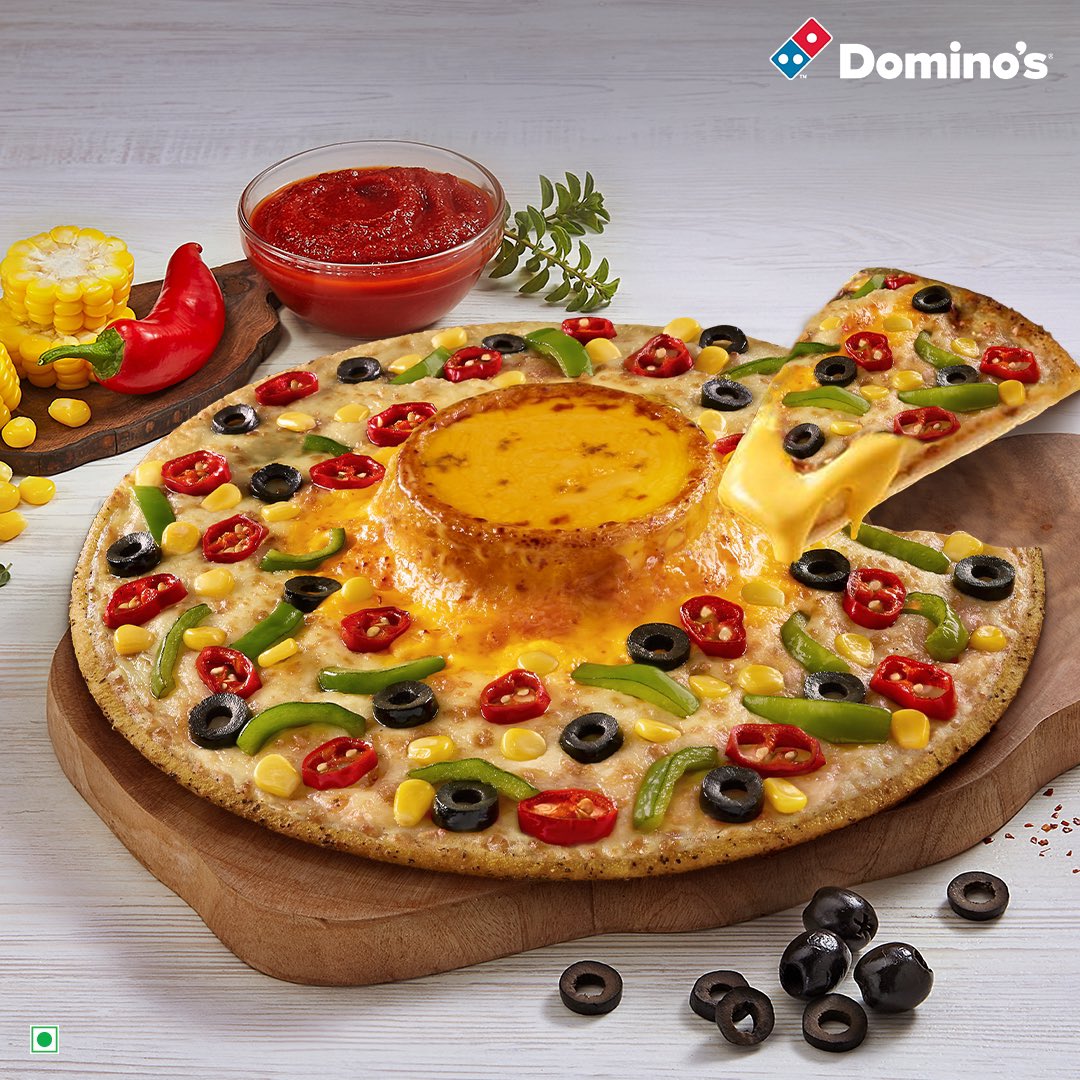 dominos_india's tweet photo. Loved cheese pizza so much, we made a new kind ๐
#CheesePizzaDay #CheeseVolcano #DipIntoCheeseDulgence https://t.co/hcApCGLH9r