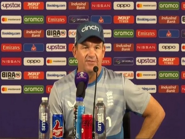 ani_digital's tweet photo. Matthew Mott signs three-year contract with Sydney Sixers
Read @ANI Story | https://t.co/SqGdlponqC
#MatthewMott #BBL #England #SydneySixers https://t.co/XzqyOOcdeu