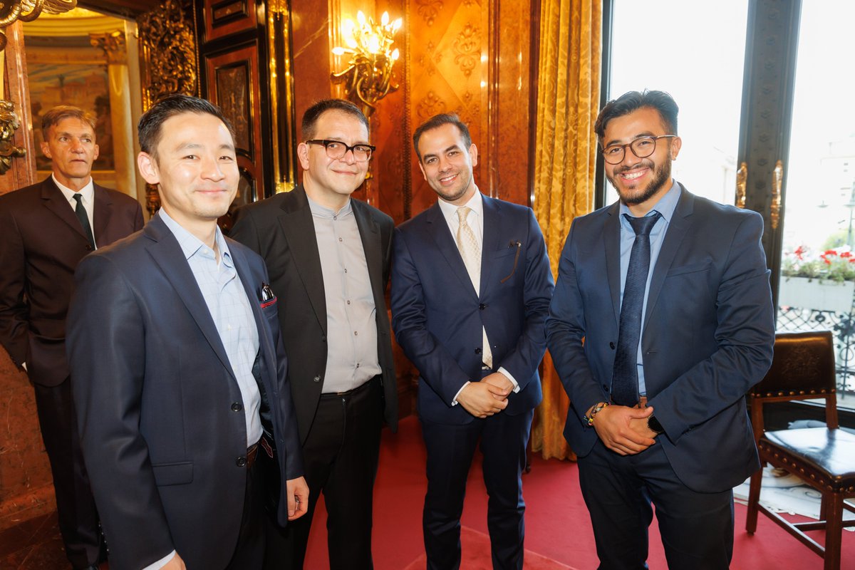 Das <a href="/lacherbst/">Lateinamerika und Karibik Herbst</a> in <a href="/hamburg_de/">hamburg.de</a> feiert sein elfjähriges Jubiläum als Treffpunkt für die deutsche, lateinamerikanische &amp; karibische Gemeinschaft, dank der Unterstützung des <a href="/Senat_Hamburg/">Hamburger Senat</a>, der <a href="/eulacfoundation/">EU-LAC Foundation</a>, <a href="/InstCervantes/">Instituto Cervantes</a> &amp; der Vertreter*innen der Länder: eulacfoundation.org/sites/default/…