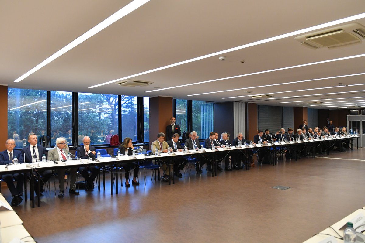 As part of the head of state's working visit to Italy, one of Azerbaijan’s main trade partners, we participated in the #Italy-#Azerbaijan Round Table. Together with Adolfo Urso (<a href="/adolfo_urso/">Adolfo Urso</a>), Italy's Minister of Enterprises and "Made in Italy", and other colleagues, we discussed