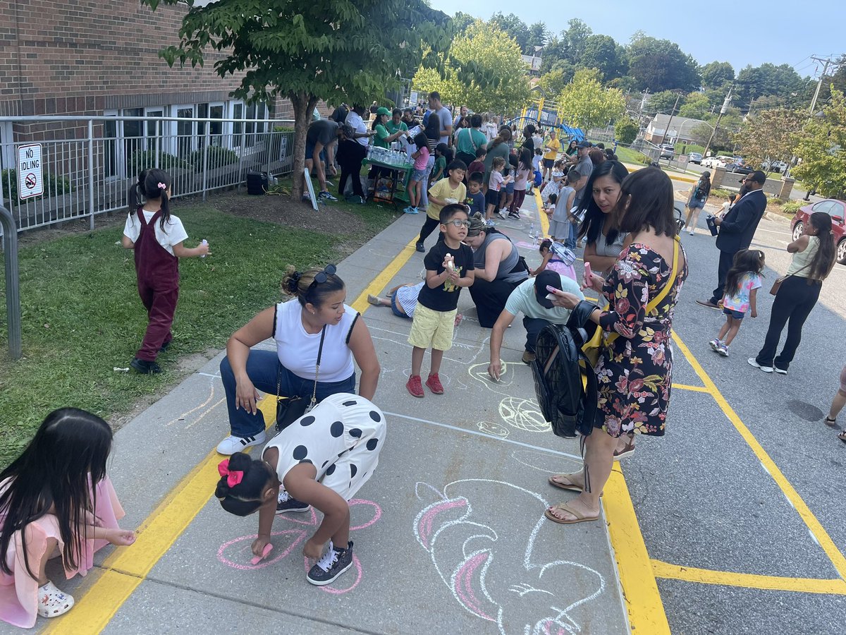 Post Road School tweet media