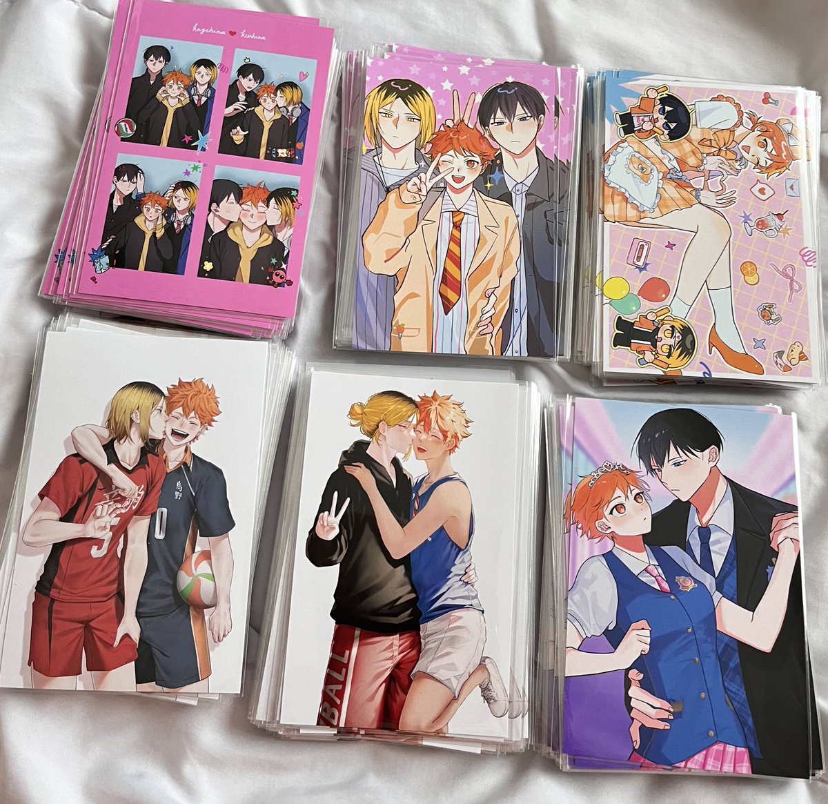 ✧Giveaway♡ ꔛ 𝐏𝐨𝐬𝐭𝐜𝐚𝐫𝐝 ♡
𝙆𝙖𝙜𝙚𝙃𝙞𝙣𝙖 + 𝙆𝙚𝙣𝙝𝙞𝙣𝙖 🫐🍊🍮 

📍#เซ็ตเตอร์คนไหนจะได้ใจเธอ 
***คนมีตั๋วหนังรอบนี้เท่านั้น***

🍥 80 เซ็ต (1 เซ็ตได้รับ 5 รูป) 

🪄เฉพาะฟลว + รีทวิตนี้ + เมนชั่นรับได้เลยค่ะ

👇🏻รบกวนอ่านกติกาเพิ่มเติมด้านล่าง👇🏻