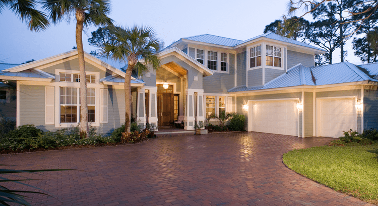 RealtorNina's tweet image. The Latest on the Luxury Home Market dlvr.it/TCrtPb