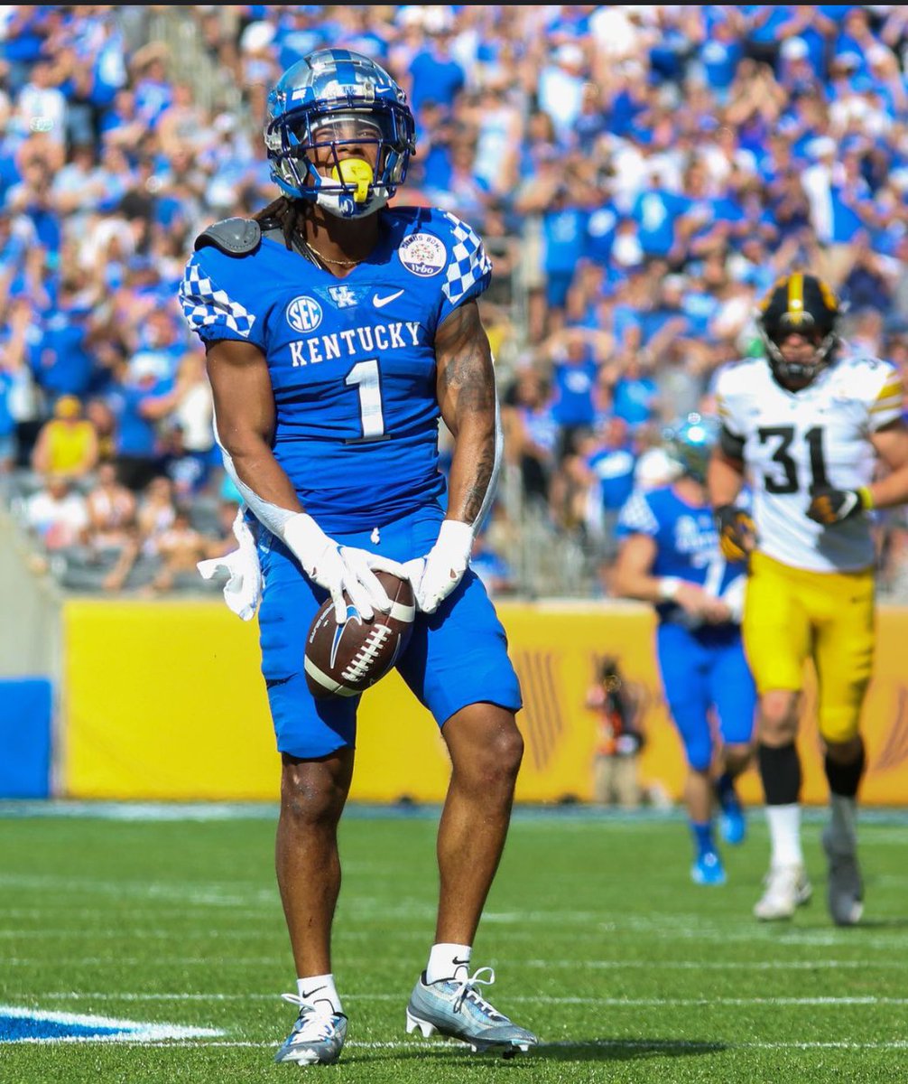 Blessed to receive an offer from University of Kentucky 💙🤍 agtg <a href="/CoachJ_Boulware/">Jay Boulware</a> <a href="/UKFootball/">Kentucky Football</a> <a href="/polk_way/">PolkWay</a> <a href="/PlantCityFB/">Plant City Football</a> <a href="/Coachwbbaker/">Will Blankenbaker</a> <a href="/BigCountyPreps1/">BCP SPORTS</a> <a href="/H2_Recruiting/">Hasani (H2) | Football Recruiting</a> <a href="/_housecall/">Terrence Hicks</a>