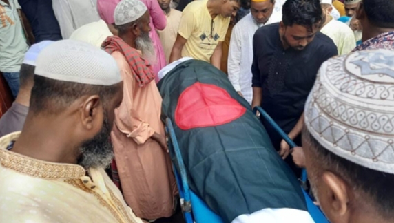 আনসারদের হামলায় নিহত শাহিনের দাফন সম্পন্ন