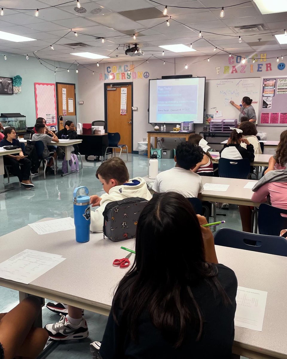 I love going into classrooms and seeing the learning, the connections being made, and relationship building! ❤️⚡️🖤 <a href="/KellerISD/">Keller Schools</a> <a href="/HillwoodMS/">Hillwood</a> #HMSBackToBasics