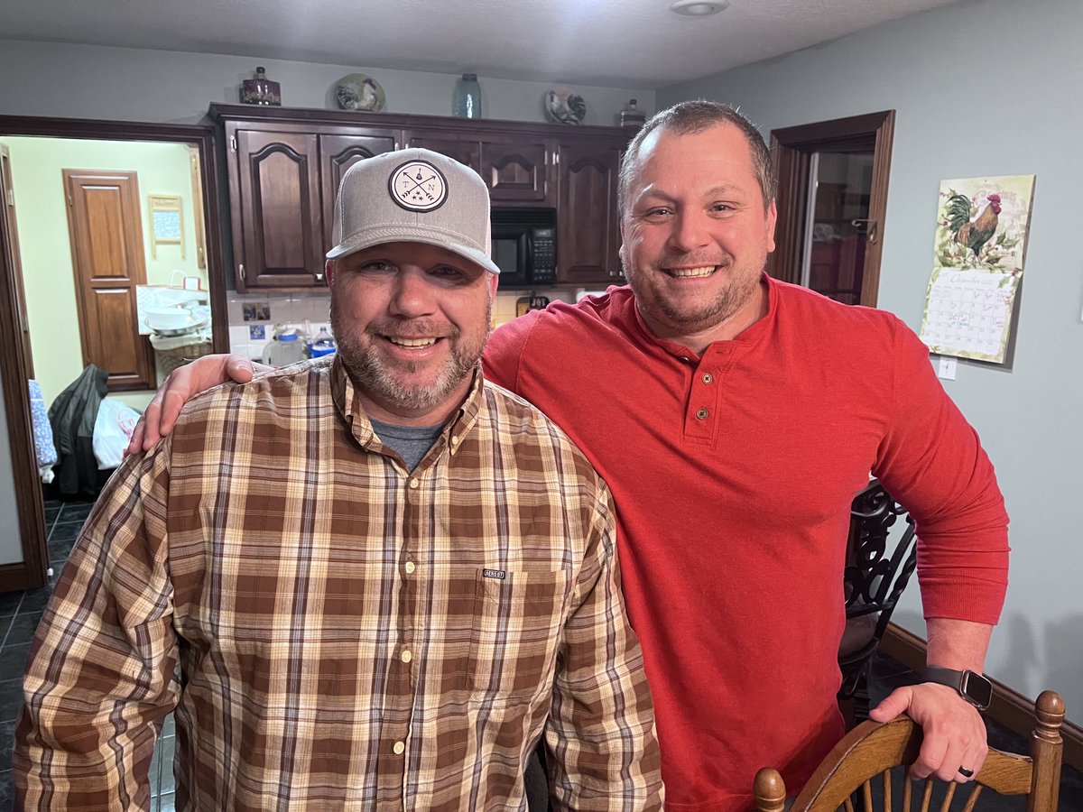 LovedayBlake's tweet image. Happy Birthday to my big brother! He is the big 50 today! I’ve been blessed with the best! Love ya Brad! #brows#trigger#bighurt