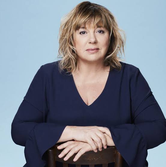 Bravo à Michèle Bernier pour son élection 
Quel parcours ! Après avoir fait du cinéma la voici en politique !  #PremierMinistre