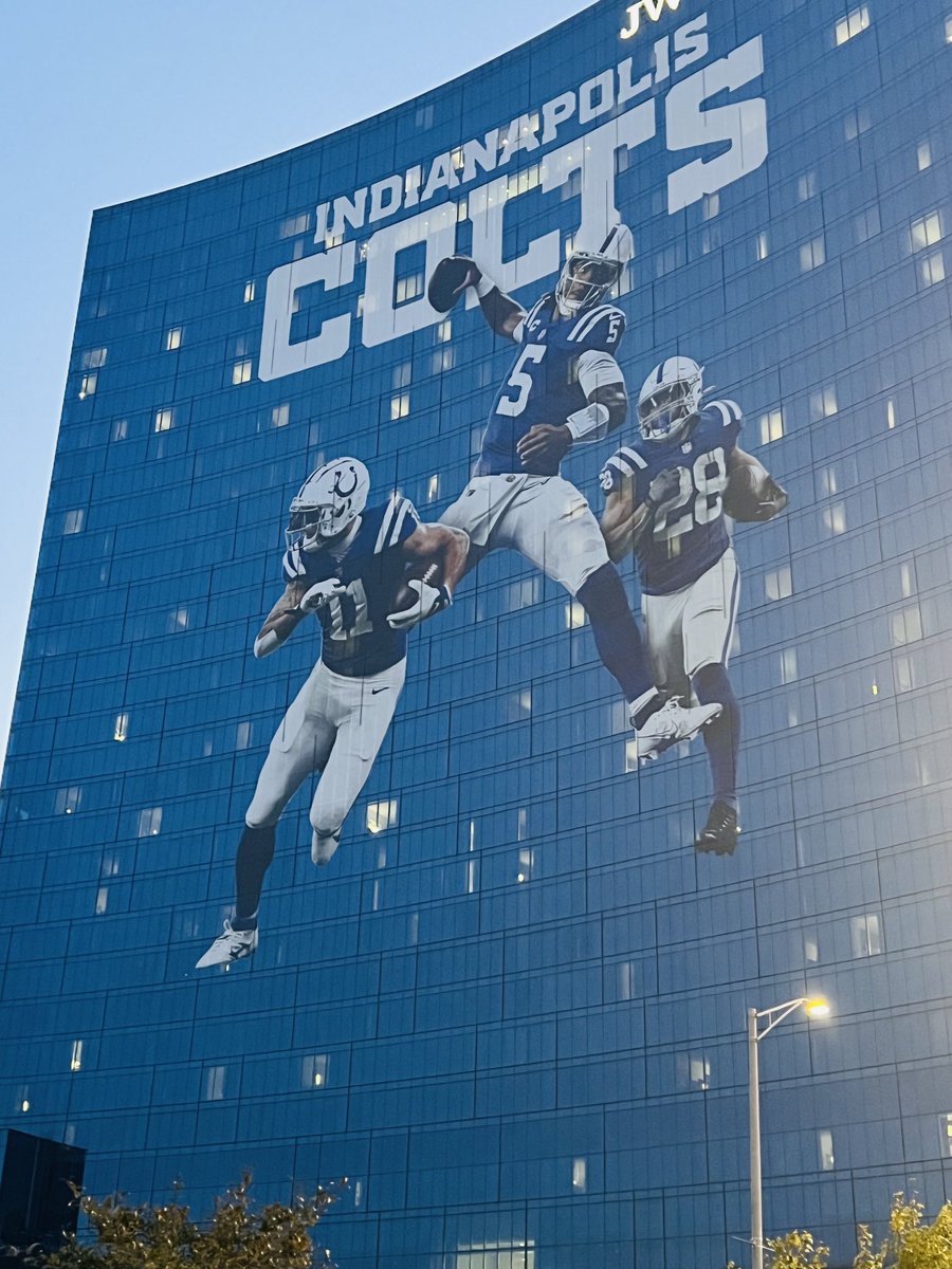 ChuckPaganoNFL's tweet image. Week 1 Vibes are SKY HIGH here in INDY!!! L. F. G. 🏈🏈🏈