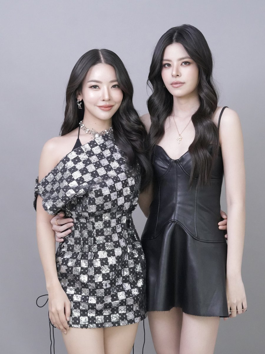askhck's tweet photo. I'm gonna cry they're so gorgeous 😭✨
#legend_th
#CelebratingLegendStyle
#เฟเม #fay_riez #mayyda https://t.co/HHtttMIdPf