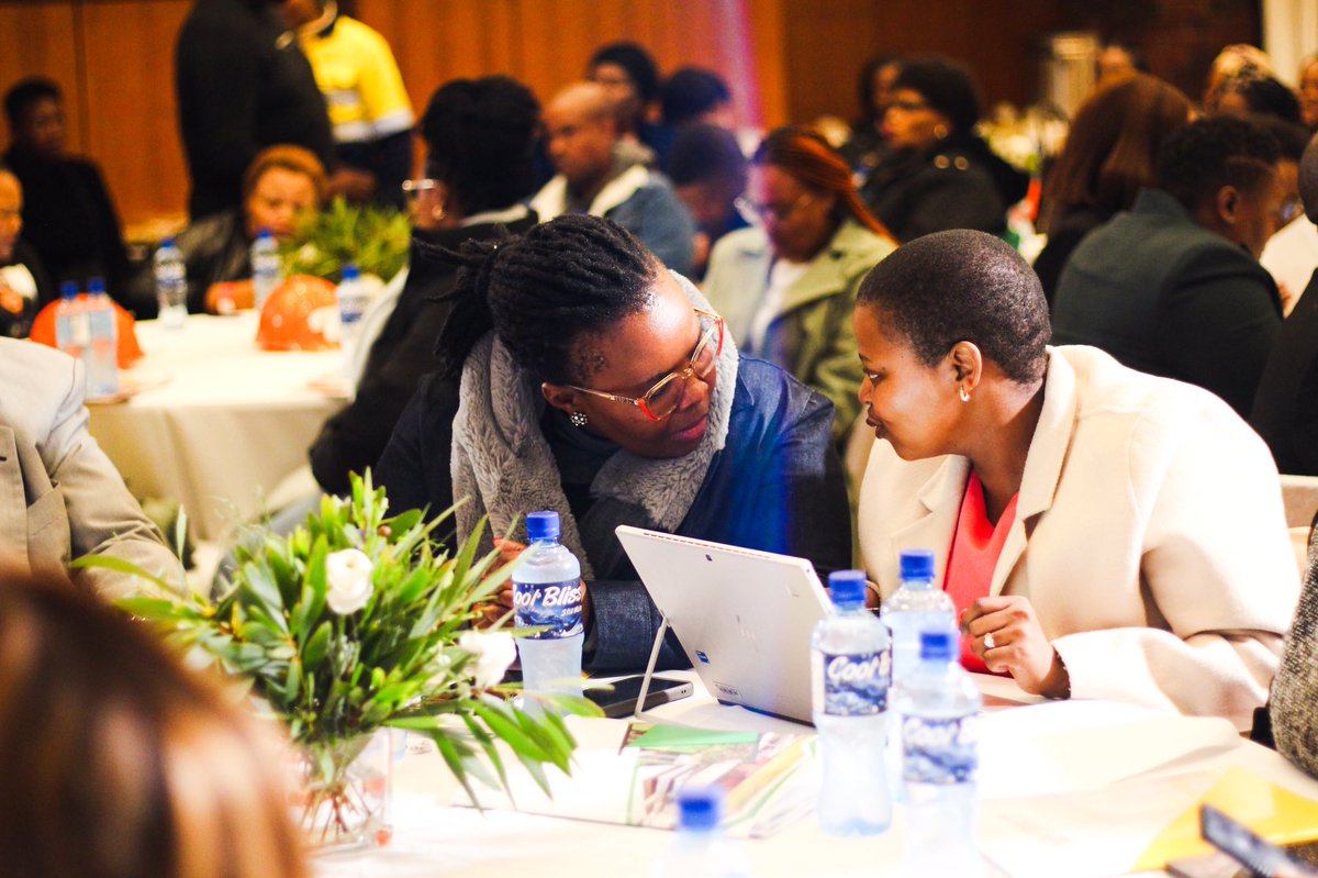 MakanaLM's tweet photo. “Igama lamakhosikazi malibongwe!”

The department of public works, 
Infrastructure and Human Settlements led by MEC, Siphokazi Lusithi sealed off women’s month in style by hosting a Women in Built Environment Breakfast colloquium at the Makhanda Monument, this morning. https://t.co/C6ig16DJOU