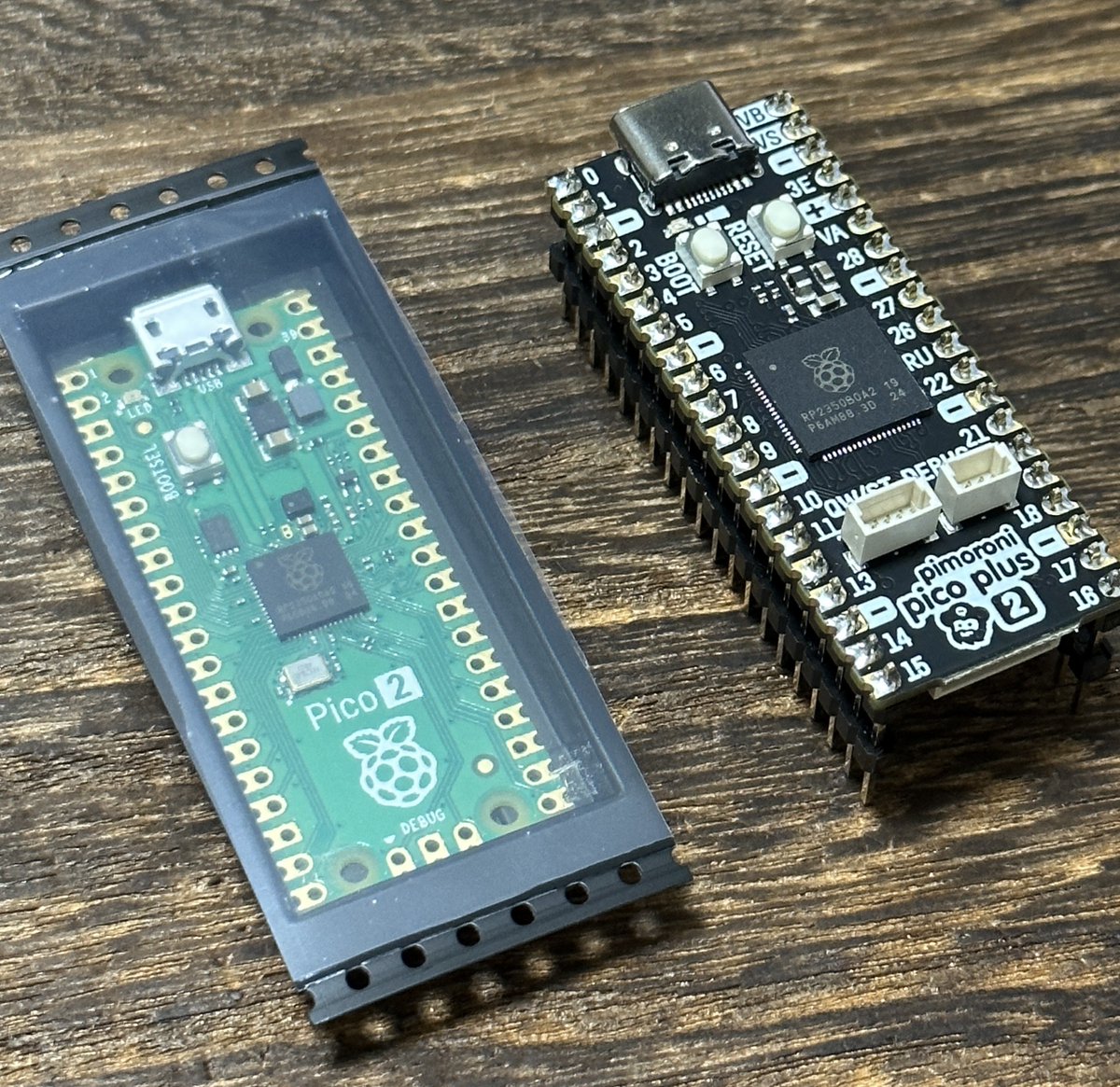 iwCircuitDesign's tweet image. raspberry pi pico2と　pimoroni pico plus2を入手しました