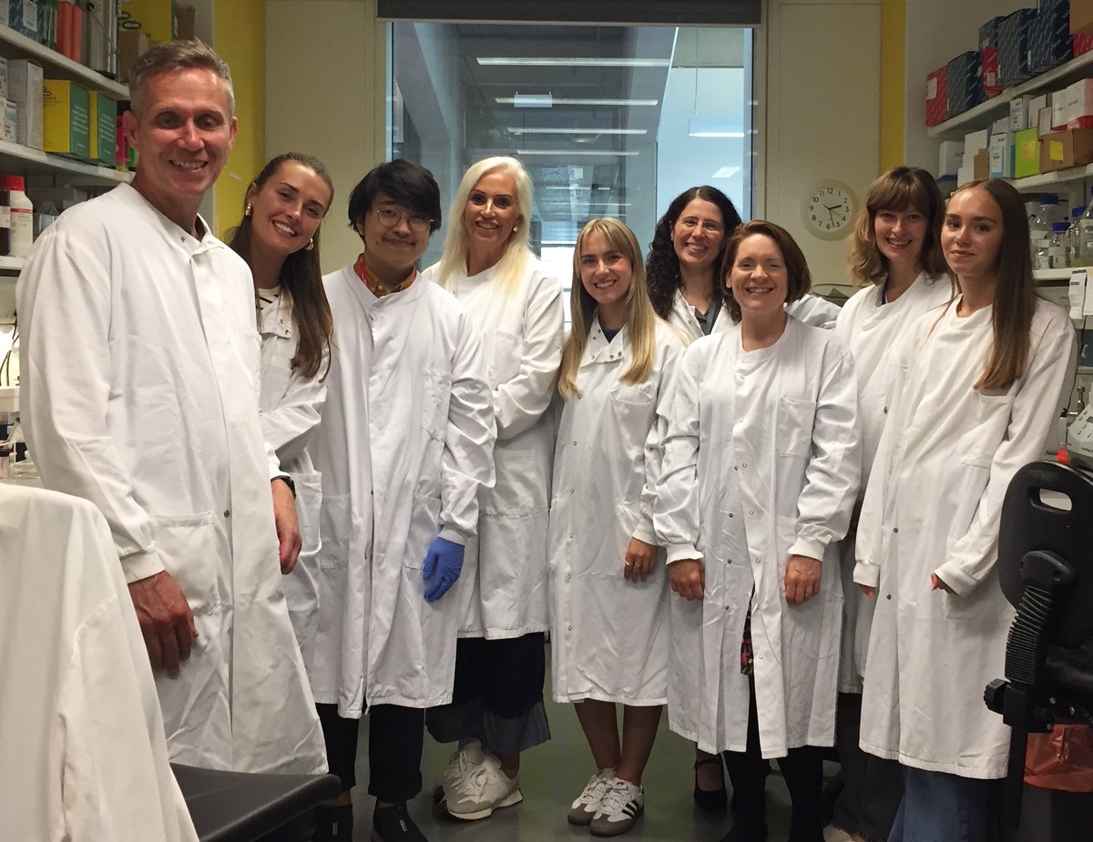It was a pleasure to visit the Imperial College London lab with the Binks family &amp; Bennos Boobs Foundation folks &amp; hear about the triple negative breast cancer project they are supporting. Huge thanks to these kind donors &amp; to the scientists working on this pioneering research.