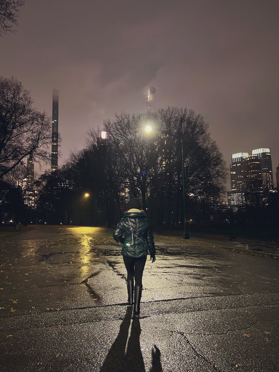 melikeozcr's tweet photo. @ohvoulezvous missed rainy day in city ☔️ https://t.co/9EQ7KbV9q7