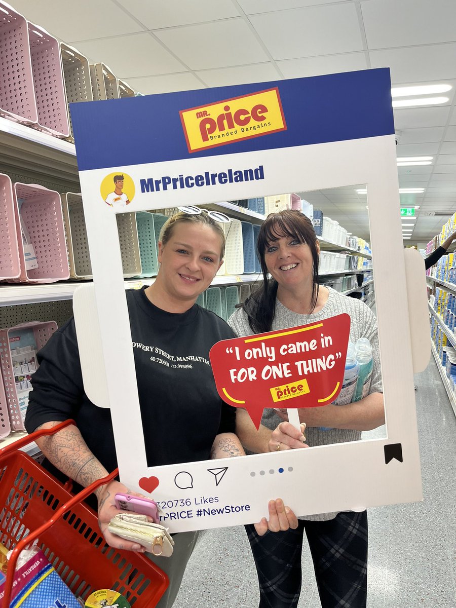 A brand new <a href="/MrPriceIre/">Mr. Price</a> has opened in Galway today! 🤩🧡 Lots of customers came to bag some amazing bargains 🎉 We have so many goodies to give away, pop down to say hello 👋
#AD
<a href="/MrPriceIre/">Mr. Price</a>