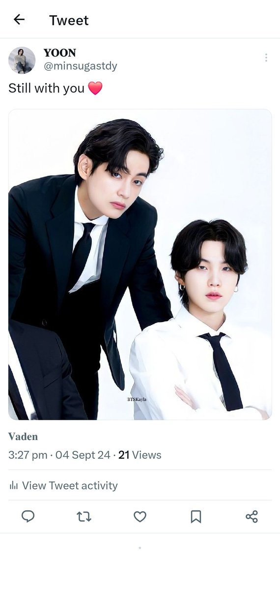 minsugastdy's tweet image. Definisi from this to this nya, ternyata kita sudah mau setahun, ya 🥺🫶🏻

from stranger                        to lover