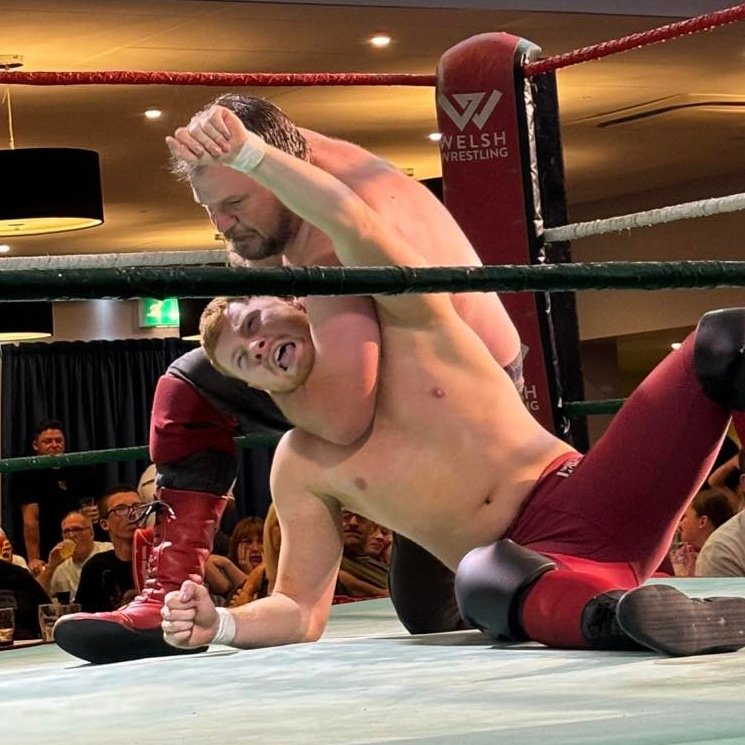 RealTommyDean's tweet photo. It's been a fantastic summer with @Welsh_Wrestling this year. Still enjoying the job for sure
#allman #primewelshbeef #masculineman #welshwrestling #britishwrestling #reslo #s4c #meantommydean #prowrestling https://t.co/YLz8ZexkFV