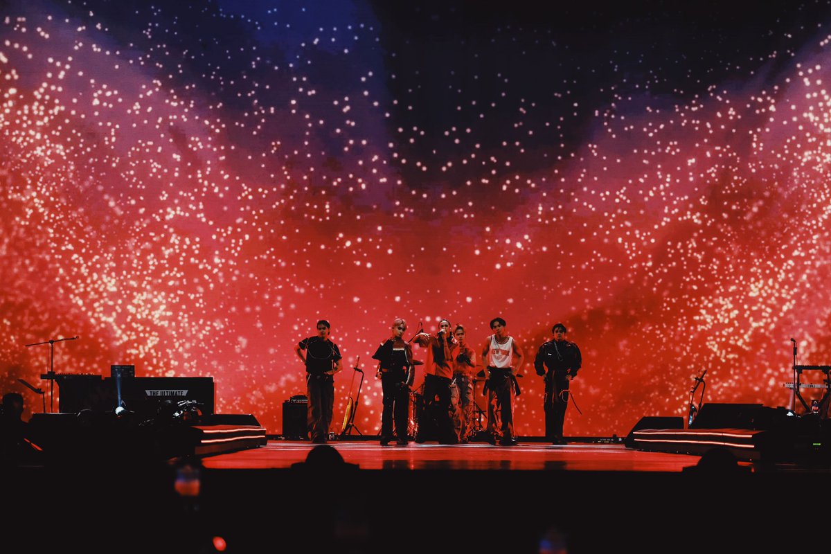 ALAMAT for Coke Studio PH: The Ultimate Fandom Concert at Moa Arena 🤎❤️

Maraming salamat, Magiliw at Coke Studio 

Photo by <a href="/nickowl/">nic</a> 
#ALAMATxCokeStudio