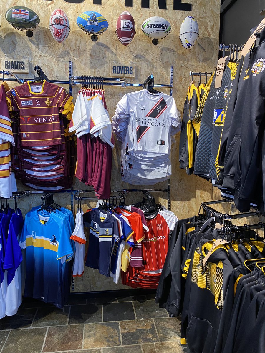 simonmp22's tweet photo. Always good to see the Imps represented in other counties ⚽️
Oxen shop @Junction32UK Yorkshire.
Only football shirt in there - all Rugby League otherwise. 
@LincolnCity_FC https://t.co/vbUTqmEeFv