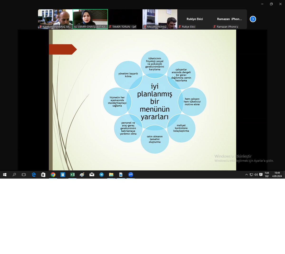 Müdürlüğümüze bağlı pansiyonlu okullarda görev yapan aşçı ve  Md. Yardımcılarına;  Onikişubat İlçe SHS Ali bey ve Diyetisyenimiz Sultan Hanım  tarafından  menü hazırlama, gıda güvenliği, hijyen ve sanitasyon konularında eğitim verildi. <a href="/tcmeb/">Millî Eğitim Bakanlığı</a>  <a href="/meb_dhgm/">Destek Hizmetleri Genel Müdürlüğü</a> <a href="/ozkan_meb/">Özkan AVCI</a> <a href="/kmarasilmem/">Kahramanmaraş İl Millî Eğitim Müdürlüğü</a>