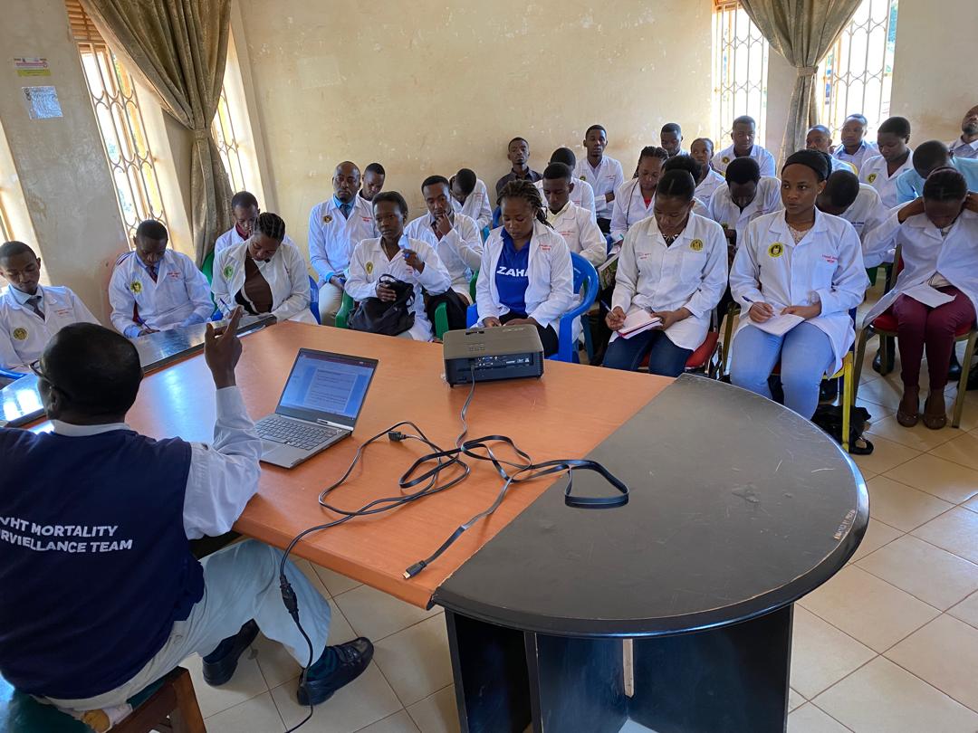 KingCeasorUni's tweet photo. Our MBChB 4.1 &amp; 4.2 students are currently undertaking COBERMS 11 at Kayunga District HQs, engaging in insightful sessions on Health Service Management led by district facilitators. A great learning experience in public health! 👨‍⚕️👩‍⚕️ #kingceasoruniversity #HealthService #COBERMS https://t.co/XUF3UBCFS9