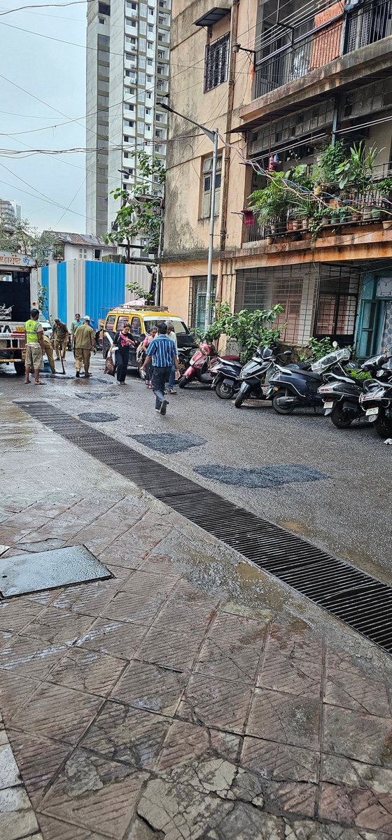 Why are these workers filling the potholes in rains.. Is it just to show the work and waste tax Payers money.

Tatya Garpure Path, Outside Shreepati Jewels A Wing, Pimpalwadi , Girgaum

<a href="/mybmc/">माझी Mumbai, आपली BMC</a> <a href="/mybmcWardC/">WARD C BMC</a> <a href="/mieknathshinde/">Eknath Shinde - एकनाथ शिंदे</a> <a href="/CPMumbaiPolice/">Commissioner of Police, Greater Mumbai</a> <a href="/AjitPawarSpeaks/">Ajit Pawar</a> <a href="/Dev_Fadnavis/">Devendra Fadnavis</a>