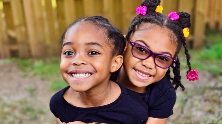 PwaySchools's tweet photo. Thanks to everyone who shared beautiful photos of their children using our special #FirstDayPway hashtag! What a great way to kick off the school year. #PwayCares #PwayInspires https://t.co/Tv8nwUXfEX