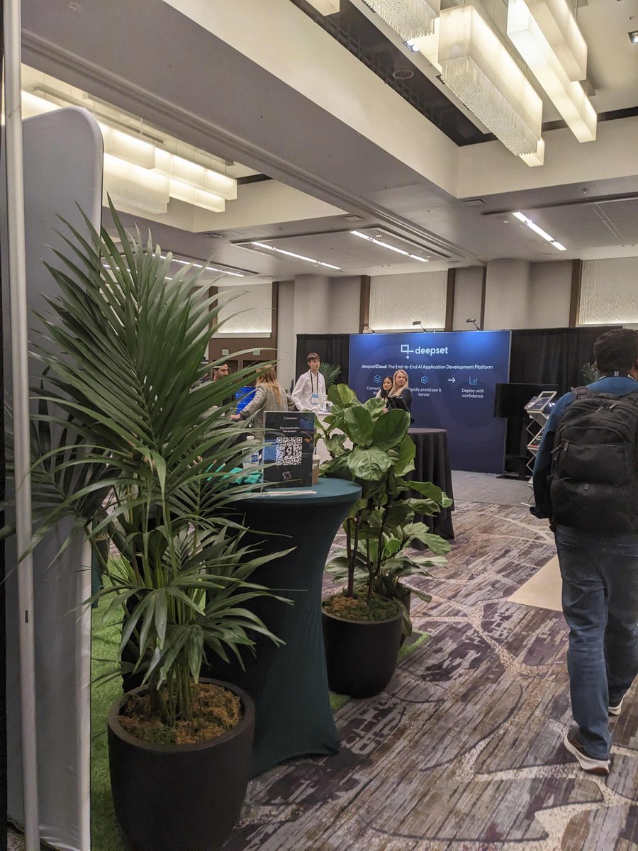 Scenes from our Product-Led Summit, San Francisco! 🇺🇸 Two days of networking, learning, and insights on industry trends to amplify your product's value. Want in on the next one? eu1.hubs.ly/H0c7qVJ0 👀🔗 #productledsummit #networking