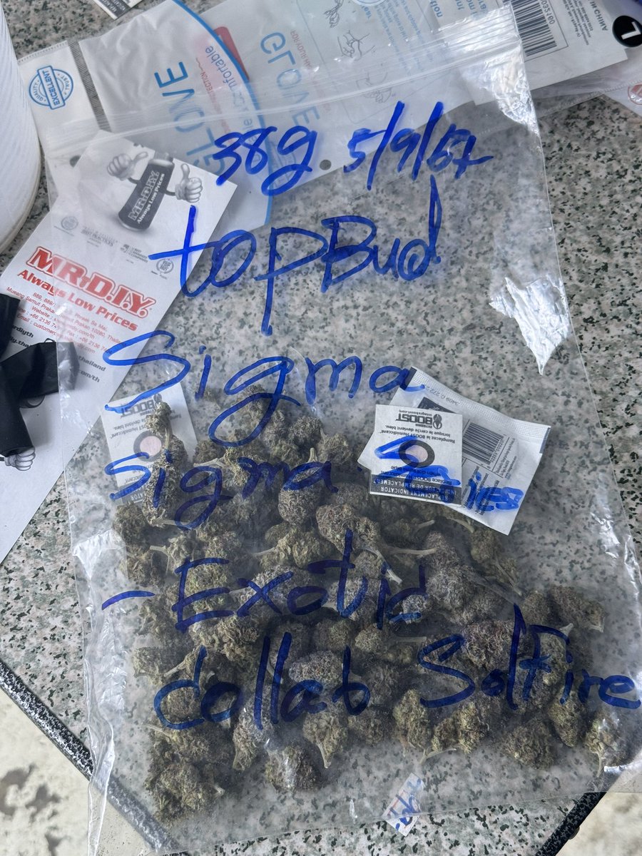 ดอกtopbud 38g ย้ำtopbud ใครยก2200มารับได้เลยครับ สายพันธ์ Sigma

#กัญชา #กัญชาog #กัญชากรุงเทพ #กัญชานอก #ดอกกัญชา #กัญชาลาดกระบัง #กัญชารามคําแหง #กัญชาพัทยา #กัญชาราคาส่ง  #บ้องแก้ว #กัญชาชลบุรี #กัญชาดอนเมือง #กัญชานนทบุรี