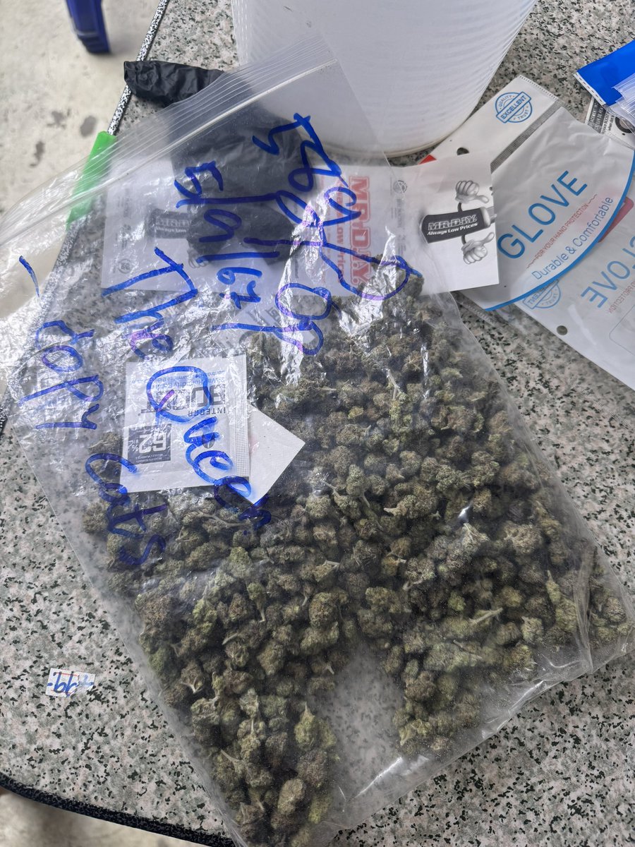 ดอกpop58g ใครยก ราคา2,800
สายพันธ์ The Queen ใครสนใจมายกได้ครับ

#กัญชา #กัญชาog #กัญชากรุงเทพ #กัญชานอก #ดอกกัญชา #กัญชาลาดกระบัง #กัญชารามคําแหง #กัญชาพัทยา #กัญชาราคาส่ง  #บ้องแก้ว #กัญชาชลบุรี #กัญชาดอนเมือง #กัญชานนทบุรี