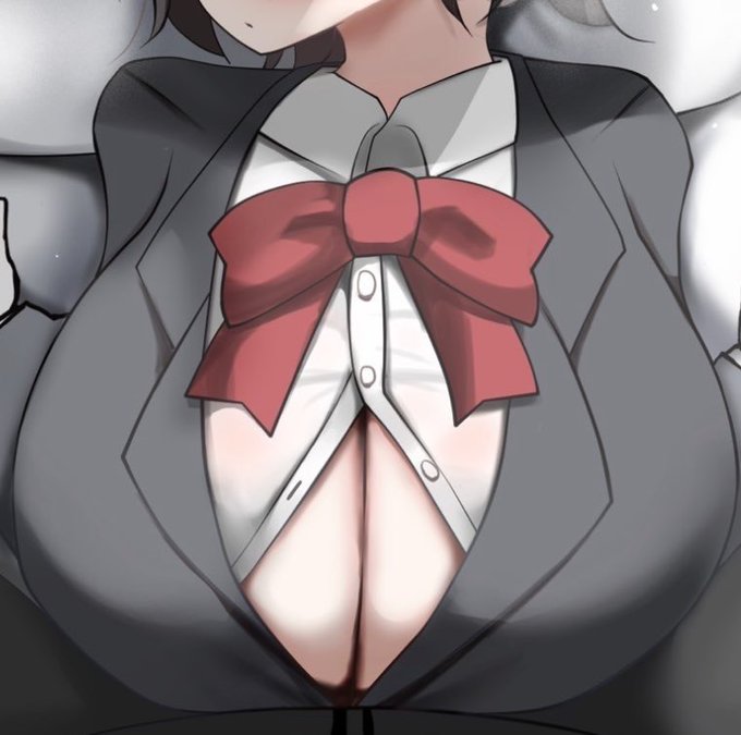 こういう、服の隙間から谷間が見える構図のことを「天使の小窓」って言われてるの好き。 