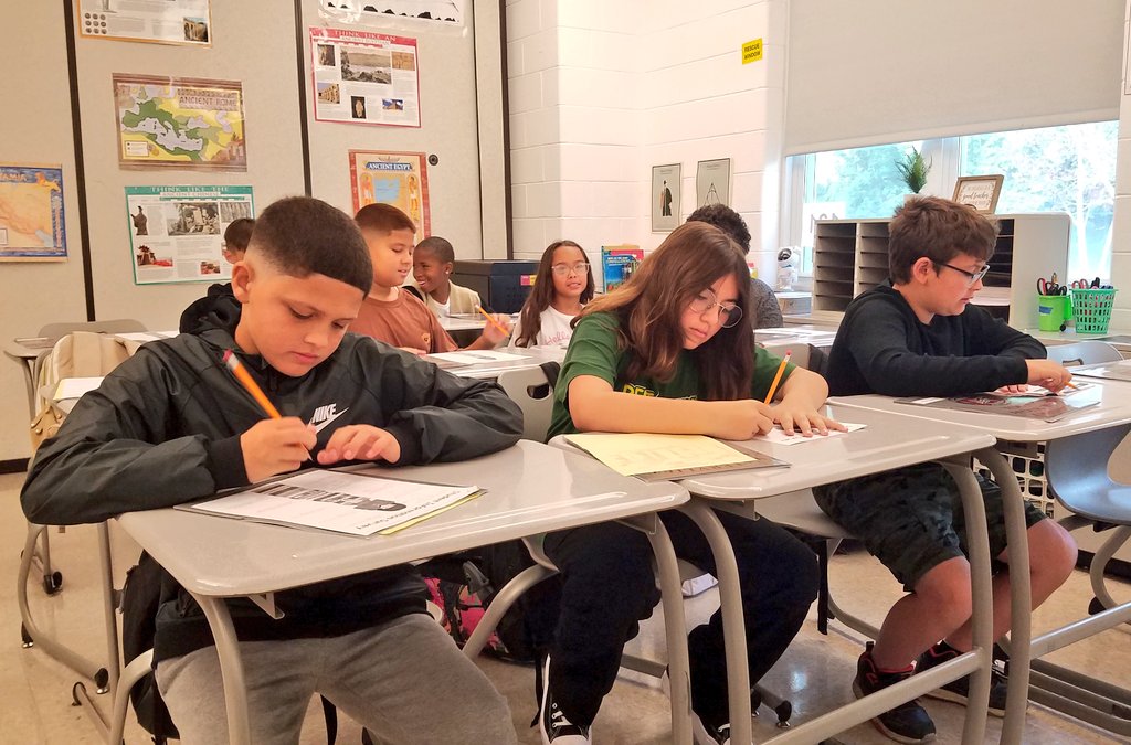 The 2024-25 school year is underway! Welcome back Cannoneers! #WeAreVliet #everystudent #everyday