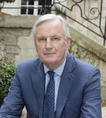 Félicitations à Michel Barnier, qui vient d'être nommé Premier ministre. En tant que ministre des Affaires étrangères en 2004, il avait ardemment oeuvré à notre libération d'Irak, sous l'autorité de Jacques Chirac. 

Il était venu nous chercher à Paphos sur l'île de Chypre en