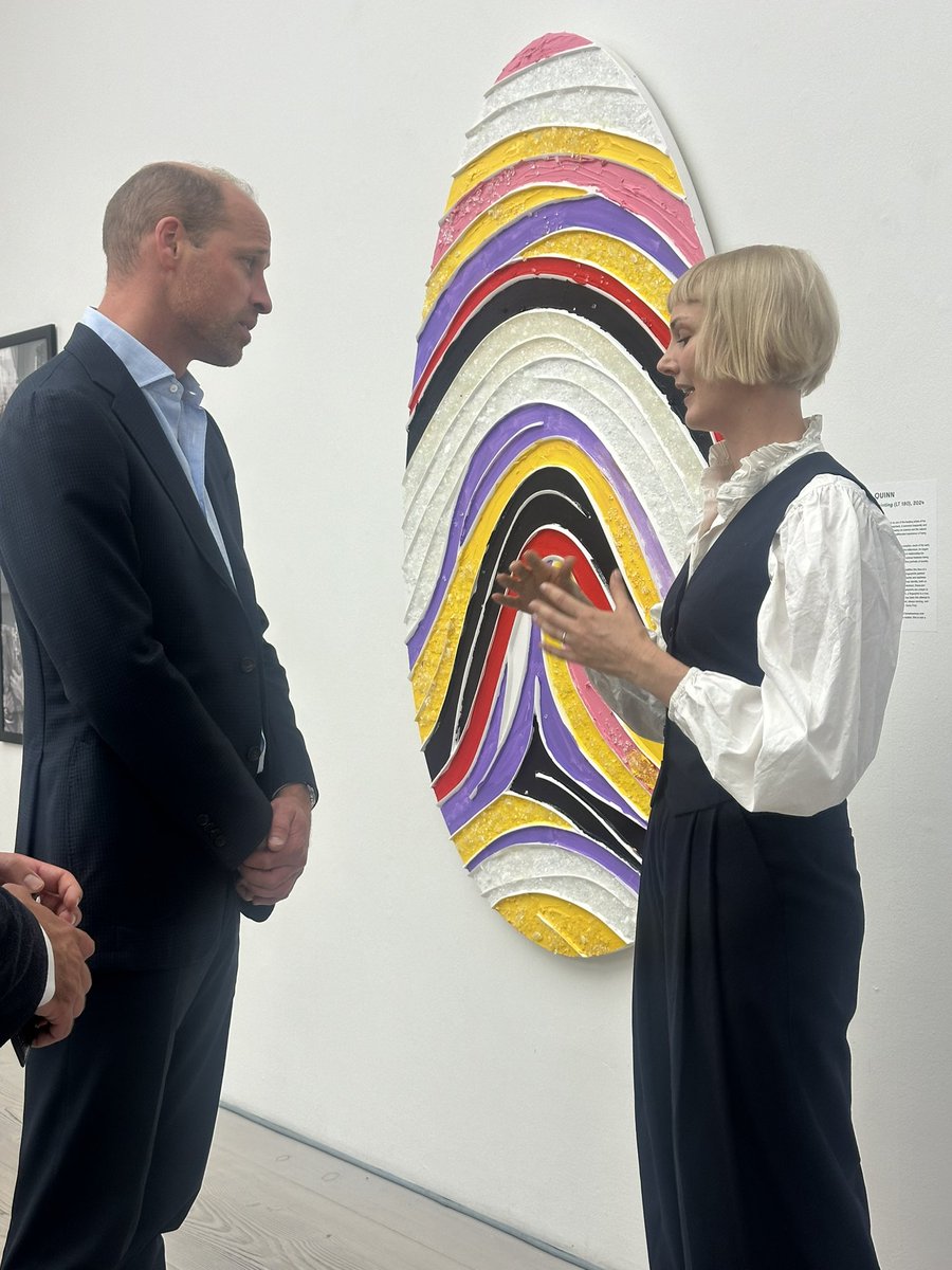 RE_DailyMail's tweet photo. @HomewardsUK More from Prince William’s visit to the Homelessness: Reframed exhibition https://t.co/Do3XWyvOBC