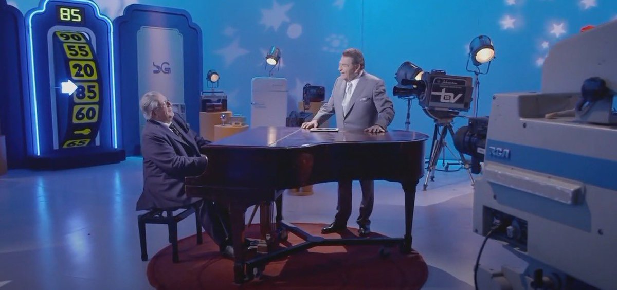 🎉 ¡Estamos de fiesta! 🎹 Valentín Trujillo ha sido galardonado con el Premio Nacional de Música, un merecido reconocimiento a su increíble trayectoria y talento. Gracias por compartir tu pasión por la música y el piano a través de la pantalla  📺 👏

Felicidades Tío Valentín 💖