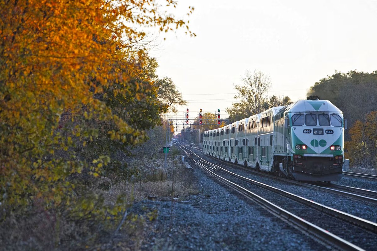 Looking to spend some time in nature this fall? Take a look at some of the parks you can access easily by transit: bit.ly/3X8xTkO