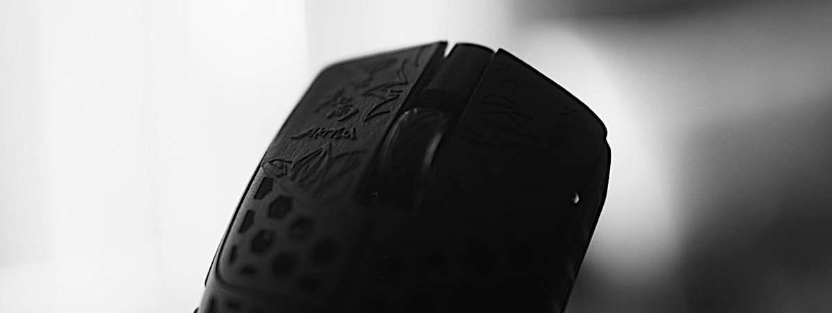 mjrmonkey's tweet image. As someone who hasn’t enjoyed any of finalmouse’s mice, the Akitsu by @arbiterstudio x @VancerOfficial blew me away and has been such a damn good time using it. Can’t wait to get my PC back and give this a review that it deserves. Bravo to you guys and what you’ve done with this…