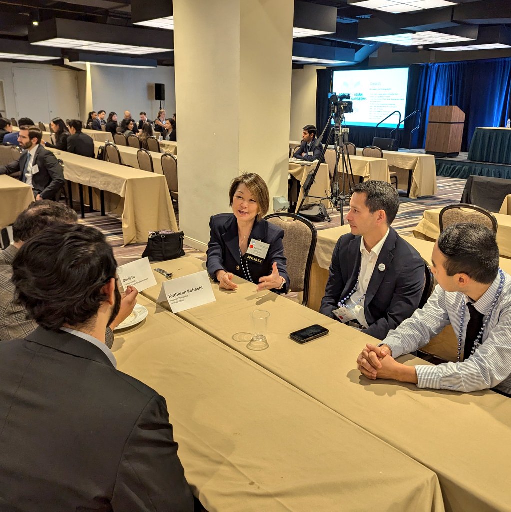 Kevin Koo (@kvnkoo) on Twitter photo It's a packed house for the #SAAS2024 Associate Member Lunch! Trainees and junior faculty are getting expert advice from mentors like <a href="/HMethodistUro/">Houston Methodist Urology and Residency Program</a> chair Dr. Kathleen Kobashi <a href="/KKseattle/">Kathleen Kobashi</a> about honing your elevator pitch. SAAS is all about developing surgeon leaders! 🙌 It's a packed house for the #SAAS2024 Associate Member Lunch! Trainees and junior faculty are getting expert advice from mentors like <a href="/HMethodistUro/">Houston Methodist Urology and Residency Program</a> chair Dr. Kathleen Kobashi <a href="/KKseattle/">Kathleen Kobashi</a> about honing your elevator pitch. SAAS is all about developing surgeon leaders! 🙌