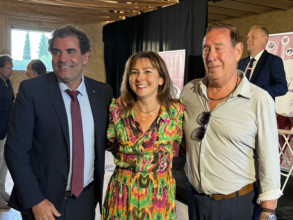 ECOMNEWS (@ecom_news) on Twitter photo En direct du <a href="/cercle_mozart/">Cercle Mozart</a> pour l’intervention de <a href="/CaroleDelga/">Carole Delga</a> la présidente de <a href="/Occitanie/">Région Occitanie</a> sur les grands dossiers de la rentrée pour la région #Occitanie sur les transports, la santé, l’économie ou l’environnement. <a href="/JeanMarcMAILLOT/">Jean-Marc MAILLOT</a> En direct du <a href="/cercle_mozart/">Cercle Mozart</a> pour l’intervention de <a href="/CaroleDelga/">Carole Delga</a> la présidente de <a href="/Occitanie/">Région Occitanie</a> sur les grands dossiers de la rentrée pour la région #Occitanie sur les transports, la santé, l’économie ou l’environnement. <a href="/JeanMarcMAILLOT/">Jean-Marc MAILLOT</a>