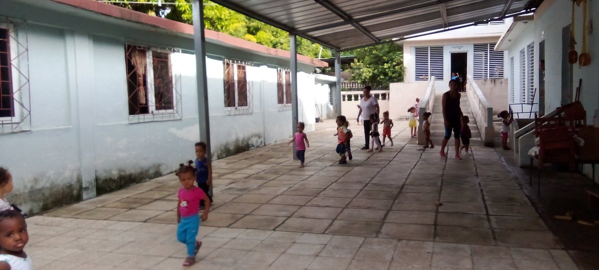 MaritzaDelrio65's tweet photo. Feliz día en el Círculo Infantil "Sueños de Celia".Por más calidad en la educación.
@dmeguama 
@dpestgo
@CubaMined https://t.co/1hNEL1PB5s