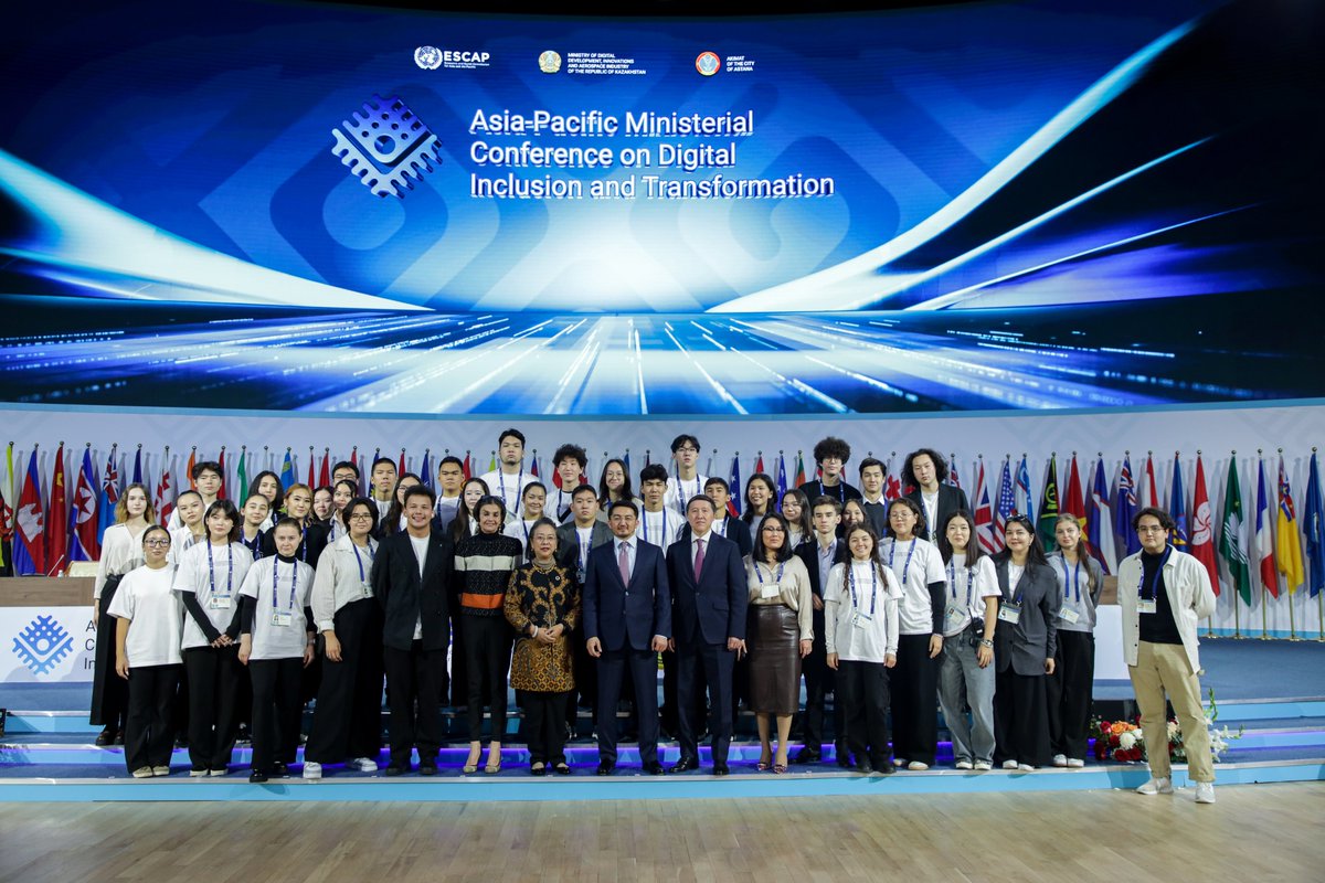 UN_Armida's tweet image. The success of the #Digital4Dev conference in #Astana this week would not have been possible without the tireless behind-the-scenes efforts of colleagues from @UNESCAP, 🇰🇿 MDDIAI,  @astanahub, our youth volunteers and many others. My sincere thanks!