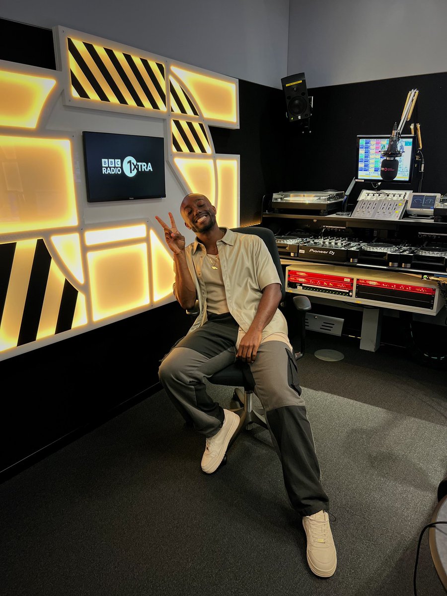 had a great time on <a href="/1Xtra/">BBC Radio 1Xtra</a> today

&amp; we do it all again tomorrow 🫶🏿

🔗 bbc.co.uk/programmes/p0f…
