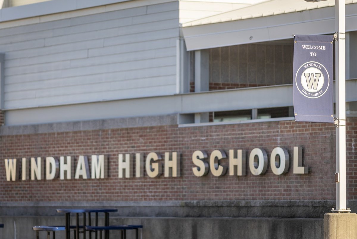 Parents: We look forward to seeing you tonight for Open House, from 6 p.m. to 8 p.m. Please bring a copy of your student's schedule.