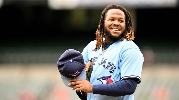 elnuevodiariord's tweet photo. ⚾️¡Demanda!⚖️

El pelotero dominicano de Grandes Ligas, Vladimir Guerrero Jr. (@27vladdyjr), fue demandado por 100 millones de pesos en reparación de daños y perjuicios, tras la  polémica construcción de su villa en la comunidad #DonGregorio, en #Bani.

La empresa Rose Art Deco S.R.L interpuso la demanda luego de que el jugador de Toronto se negara al pago excedido por la construcción de su villa vacacional convenida inicialmente a un costo de 40 millones de pesos, pero que terminó en más de 100 millones, con los trabajos adicionales solicitados por la pareja del pelotero.

#ElNuevoDiarioRD #Deportes